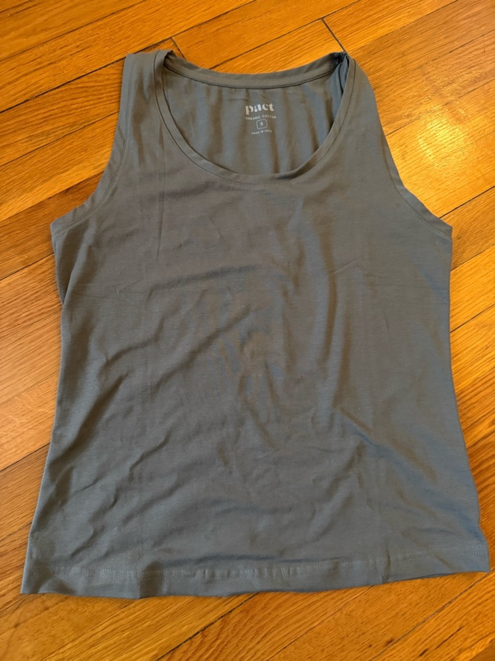 Pact Women’s Slate Gray Scoop Neck Organic Cotton Tank